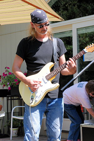 PICNIC 2008 SLIDE 17