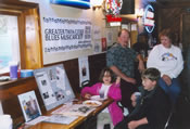 Fred Conti and Mavis by display table, photo by Tom Asp, GTCBMS