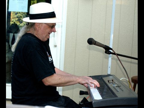 PICNIC 2010 SLIDE 104